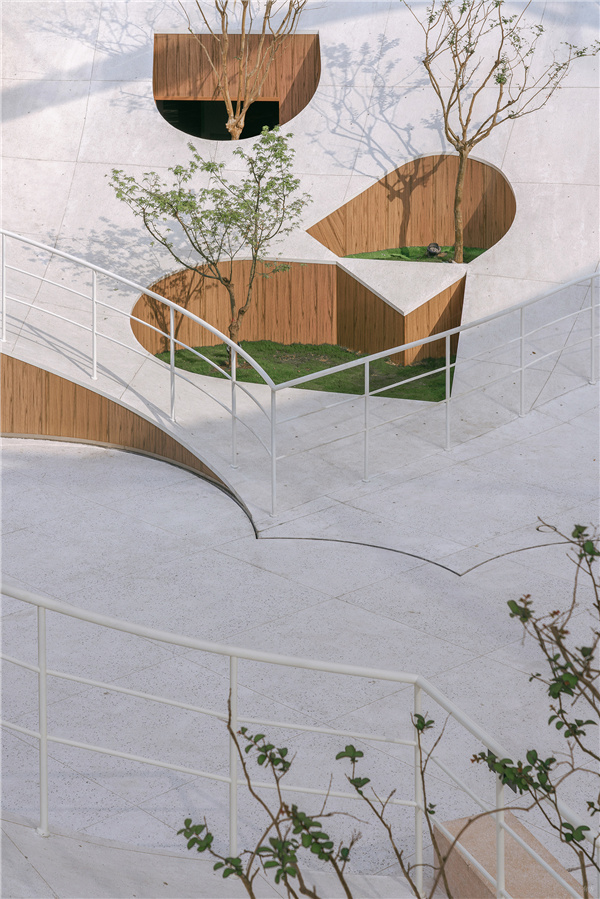 深源創新實驗室丨浮庭